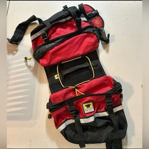 Mountainsmith medium dog backpack